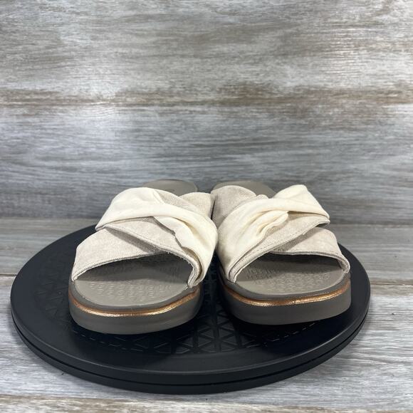 BZees Women's Take a Bow Slip On Slide Sandals Size 8 - Picture 2 of 8